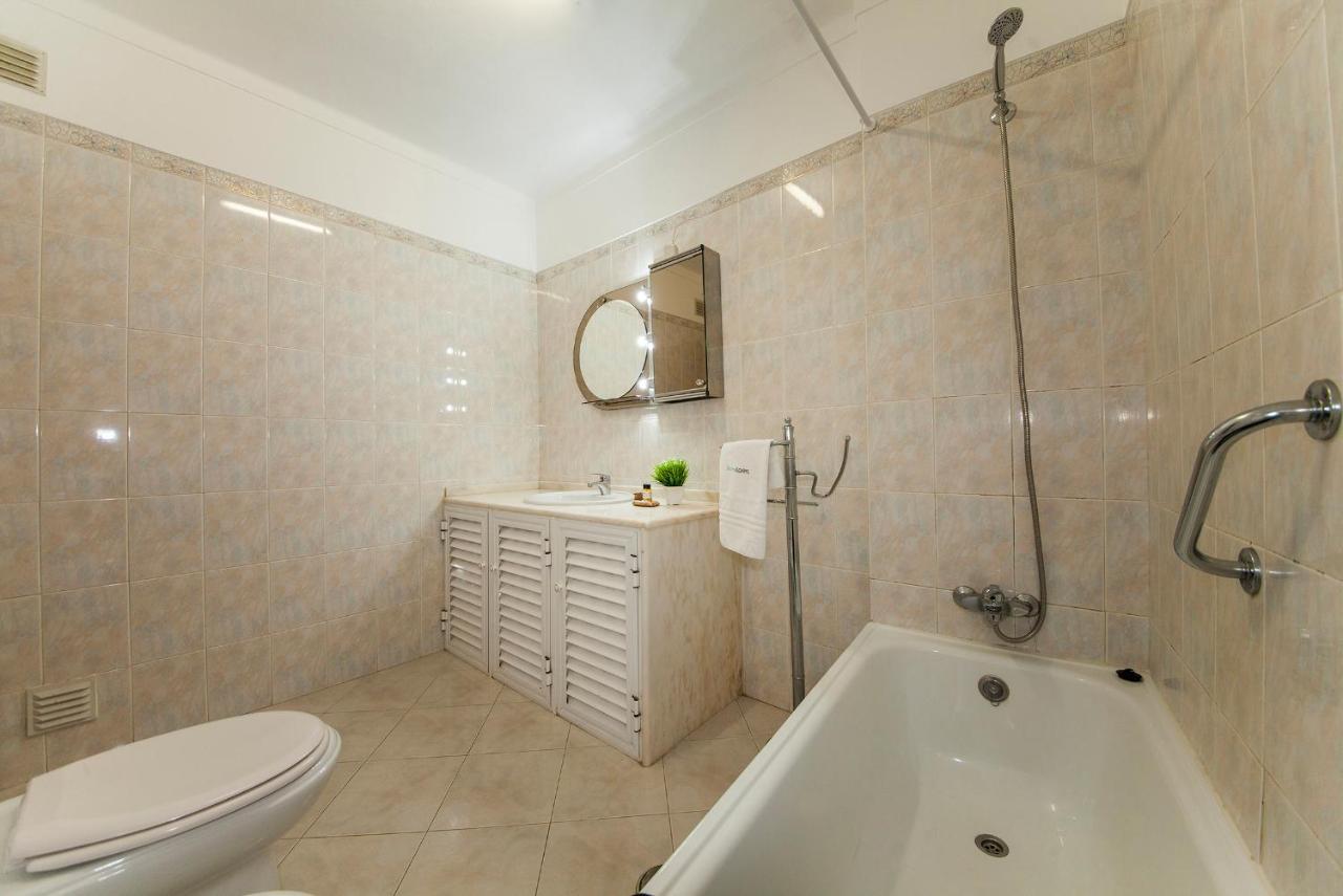 B30 - Apartment T2 Алвор Экстерьер фото